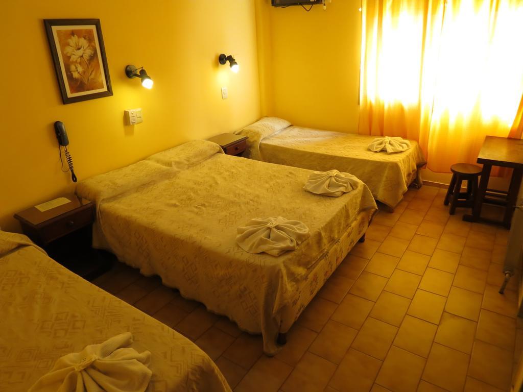 Hotel Arenales Villa Carlos Paz Phòng bức ảnh
