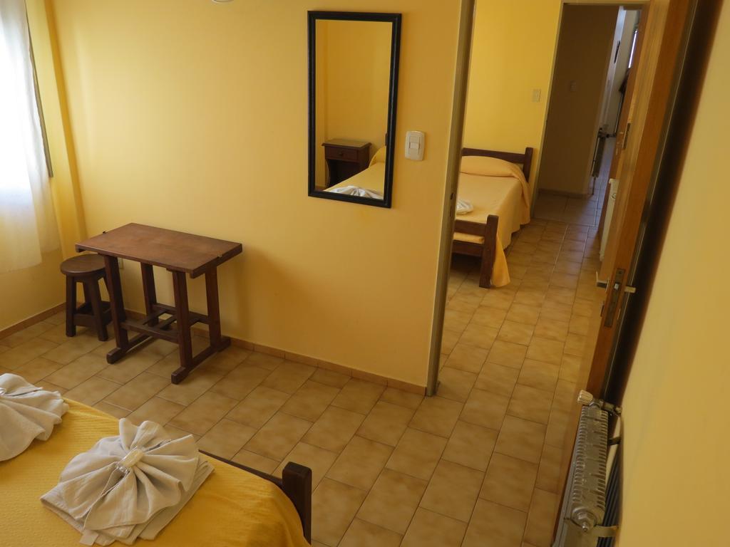 Hotel Arenales Villa Carlos Paz Phòng bức ảnh